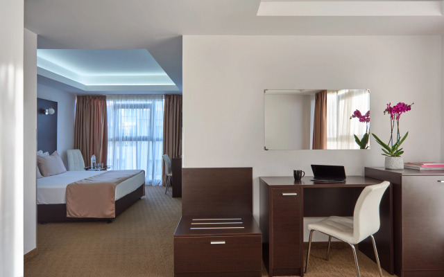 Breeze Boutique Hotel