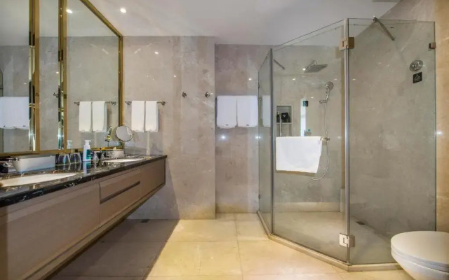 Yangjiang Jiangcheng Junyi Square Atour X Hotel