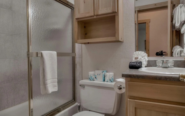 4 Oclock Ski in Ski out