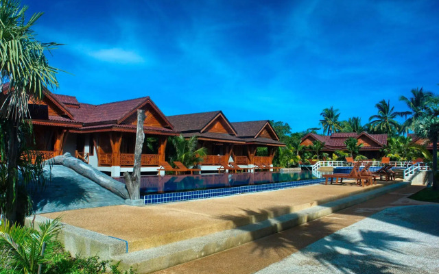 Sangsawan Palace Khaolak Resort