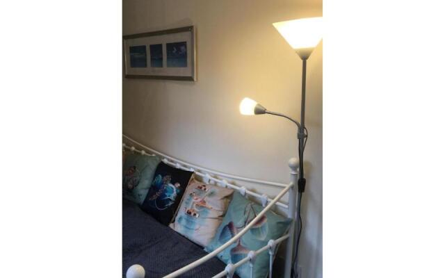 Welcoming Spacious 2-bedroom House in St Helens