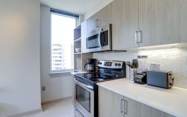 Trendy n Exclusive Apto at Crystal City