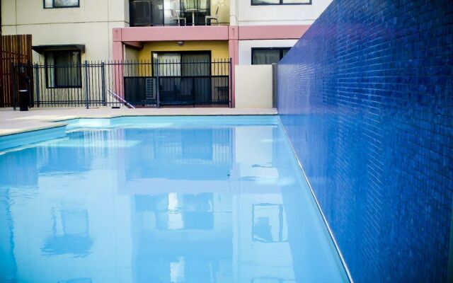 Sky Gardens Sunset River View Netflix Wine Parking