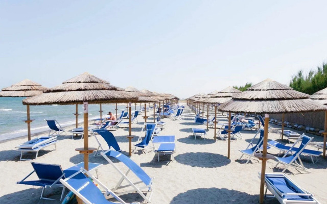 Villaggio African Beach