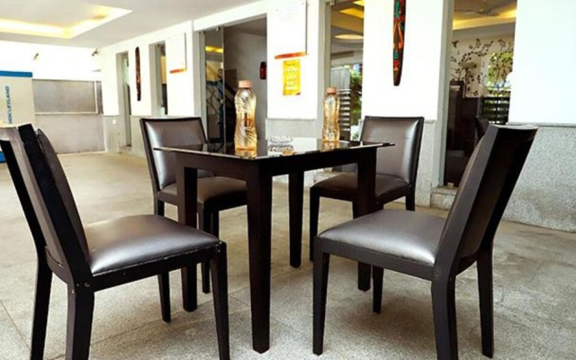 Fabhotel Skyry Ii