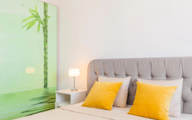 Lovely apartment with view and free parking