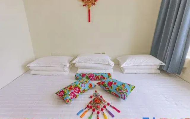 Xuexiang Erlanghe Qingli Inn