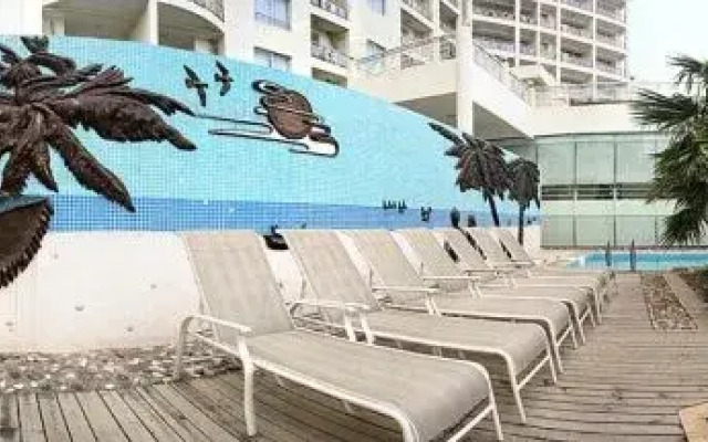 He Mei Holiday Bay Hotel