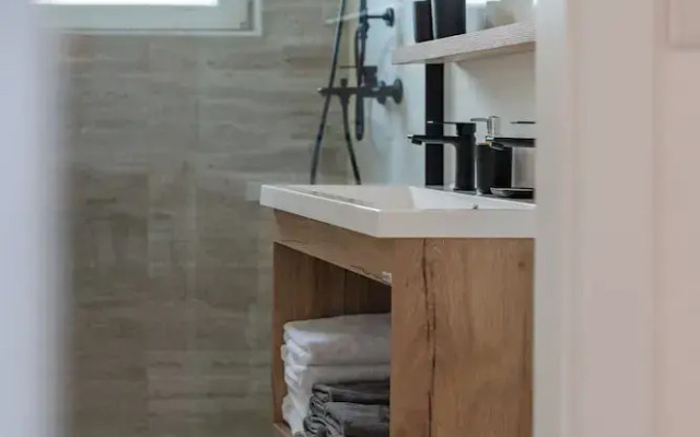 Villa Eight by Villa Kuzmanic