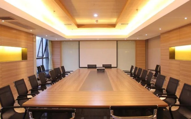 Yunqi Hotel