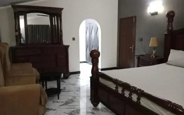 Varano Guest House