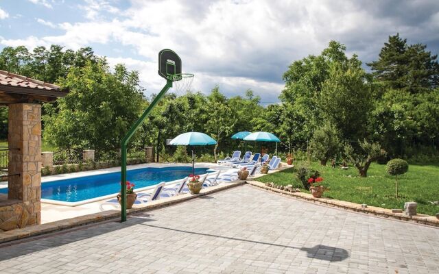 Beautiful Home in Nedescina With Wifi and 7 Bedrooms