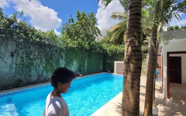 Green Oasis Hotel