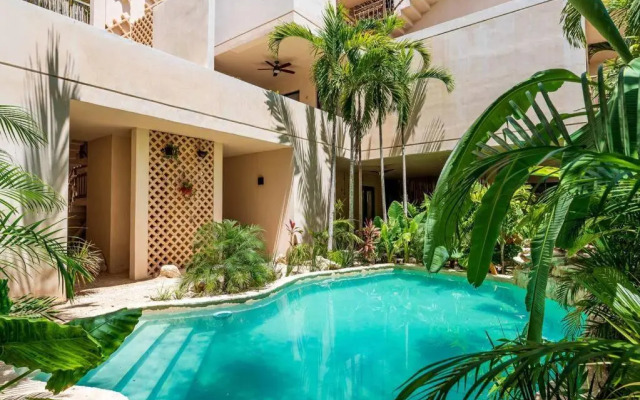 @villa.akbal- 2bd rooftop w/ open dinning room