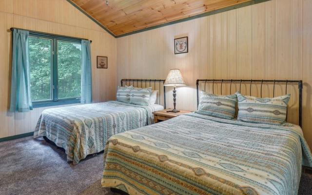 Gatlinburg Cabin Rental: 3 Mi to Downtown