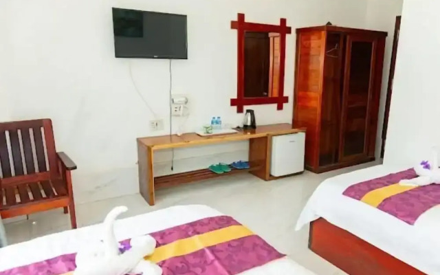 NuttyPhoy Hotel