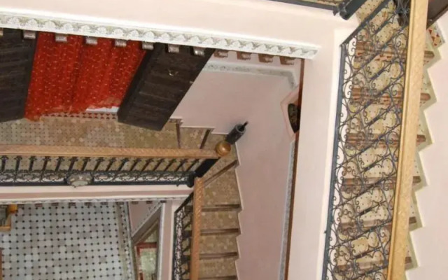Riad Loubna