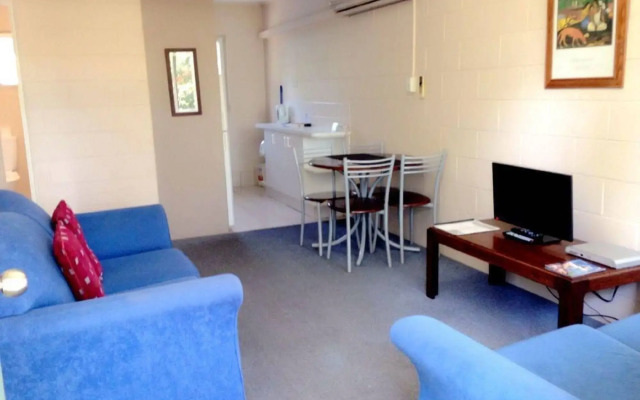 Forest Lodge Apartments