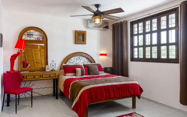 Casa Blanca Boutique & Organic