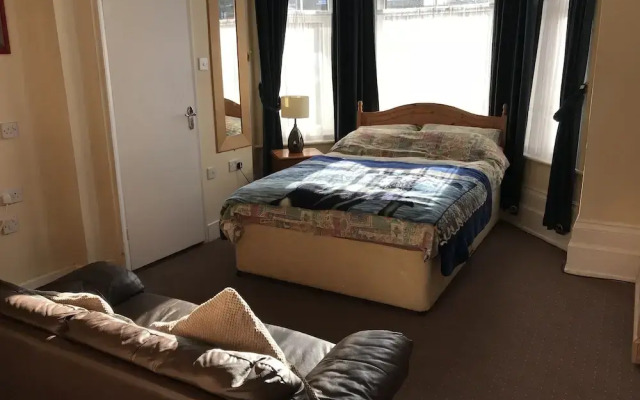 Sunny Lodge Guest House