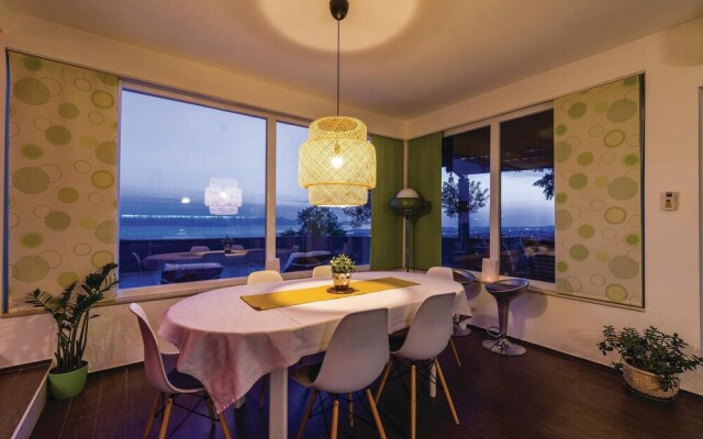 Awesome Home in Zadar With Wifi and 3 Bedrooms