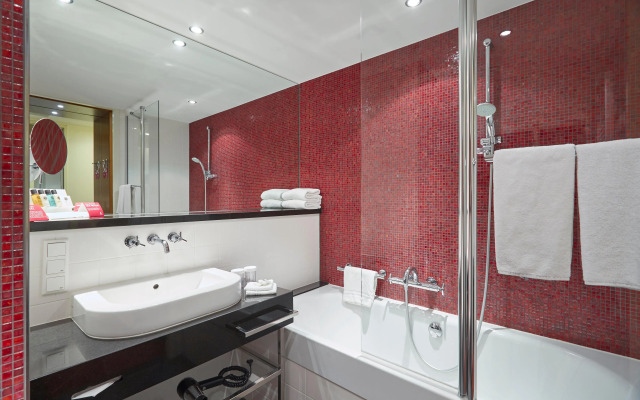 Crowne Plaza Amsterdam South by IHG