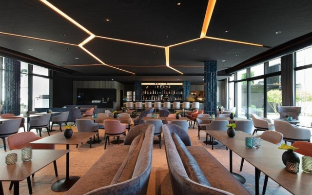 Hotel & Resort Luxury Suites