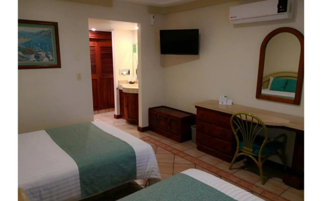 Hotel Playa Marina