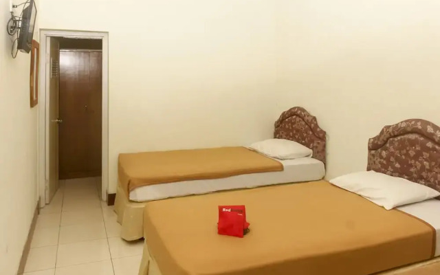 RedDoorz Plus @ Pejanggik Mataram