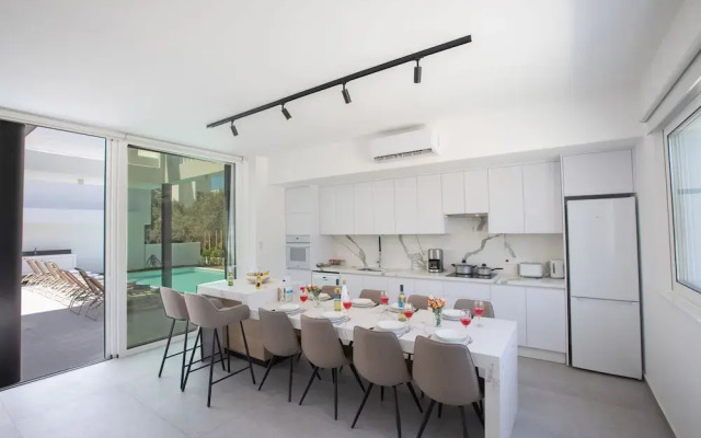 Ayia Napa Kube Villa Kb4, Ayia Napa Center