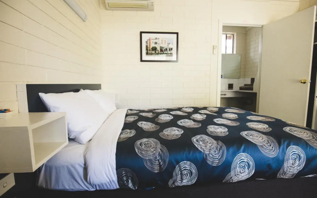 Central Highlands Motor Inn