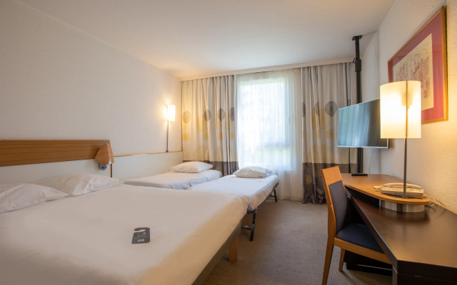 Hotel Novotel Aix en Provence Pont de l'Arc Fenouillères