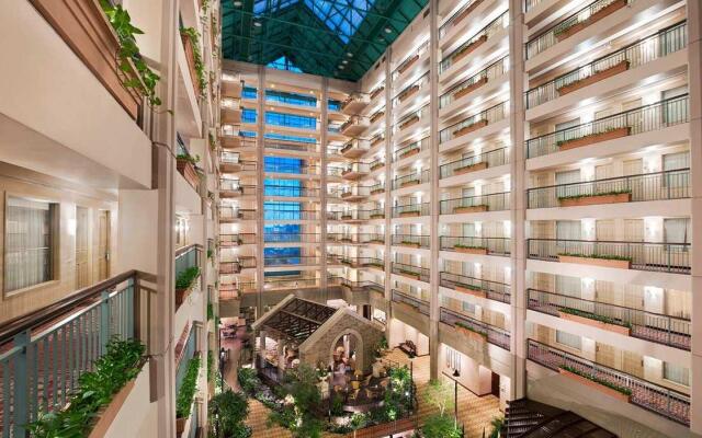 Embassy Suites by Hilton Chicago Lombard Oak Brook