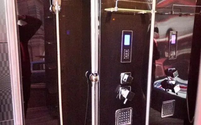 Domino Hotel