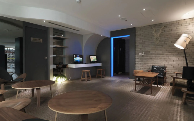 Cityinn Hotel Plus - Taichung Station Branch