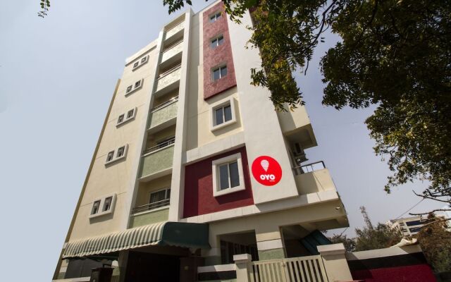 The Royal Nest By OYO Rooms