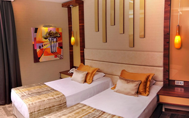 Avin Hotel
