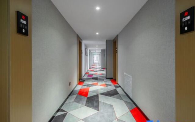 Shankee Hotel (Qixia Commercial Street Moushi Manor)