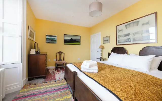 Inviting Flat near City Centre