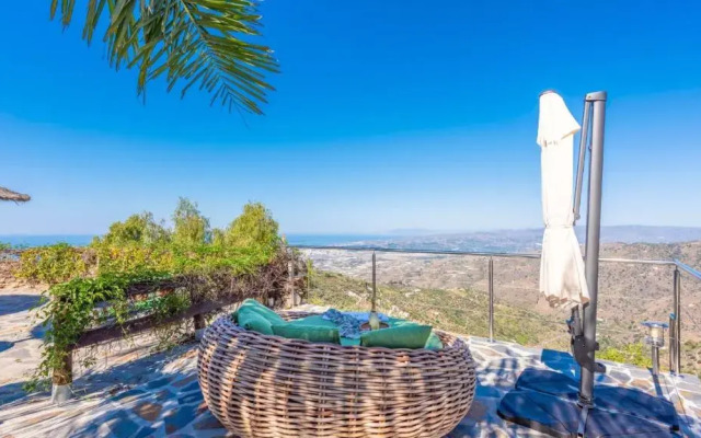 Casa del Alize Sayalonga by Ruralidays