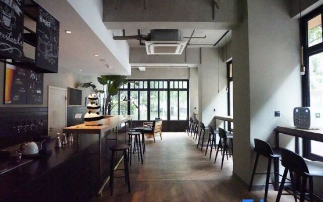 Xu Li Traveling Hotel (Chengdu Taikoo Li Chunxi  Road Branch)