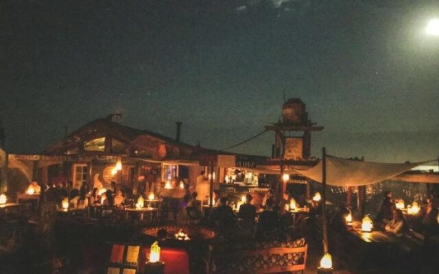 Lobo Hostel Bar
