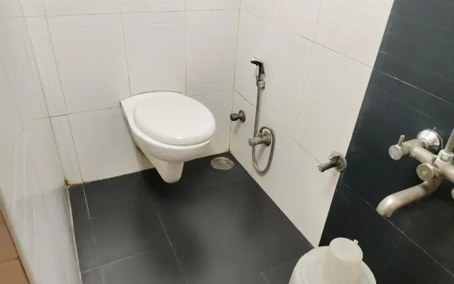Hotel Santhi Bhavan
