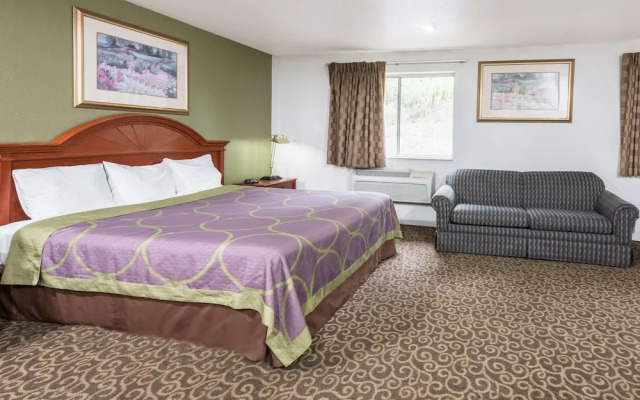 Super 8 Pittsburgh/Monroeville