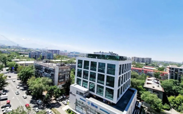 Apartment on Batyr 41