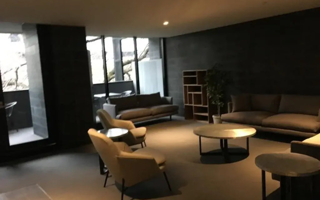 Mel-Uni Village
