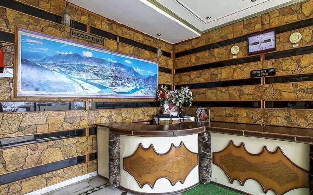 ADB Rooms Hotel Sahiwa
