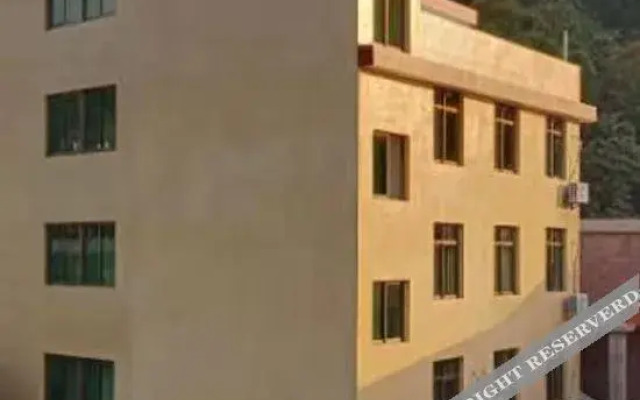Longyan Wanxin Hotel