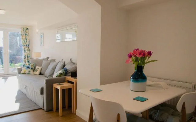 Malvern Holiday Garden Flat