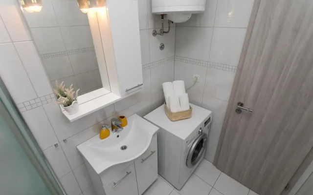 Bloom Apartment